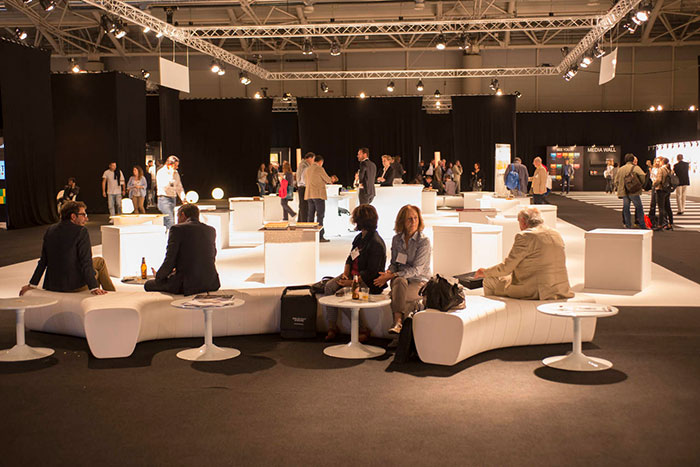news-2019-30-architect-at-work-lounge.jpg